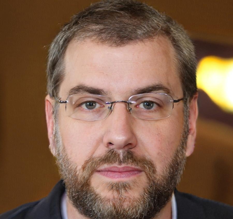 Portrait of Valentin Dimitrov, financial analysis instructor